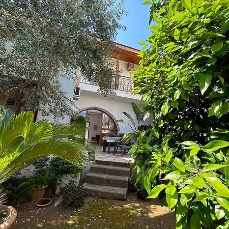 Magic Moon Guest House Famagusta  Ngoại thất bức ảnh