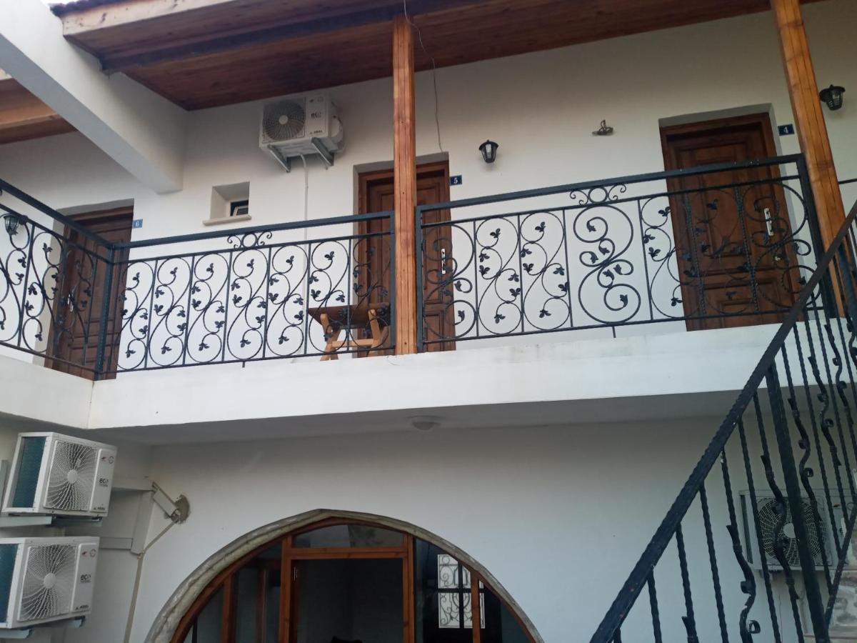 Magic Moon Guest House Famagusta  Ngoại thất bức ảnh