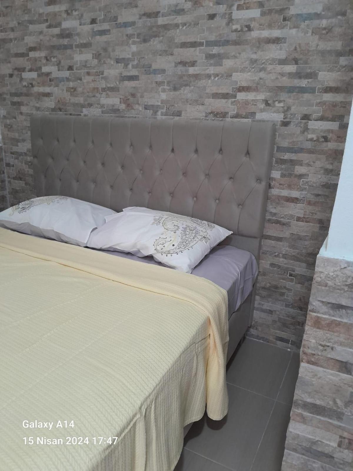 Magic Moon Guest House Famagusta  Ngoại thất bức ảnh