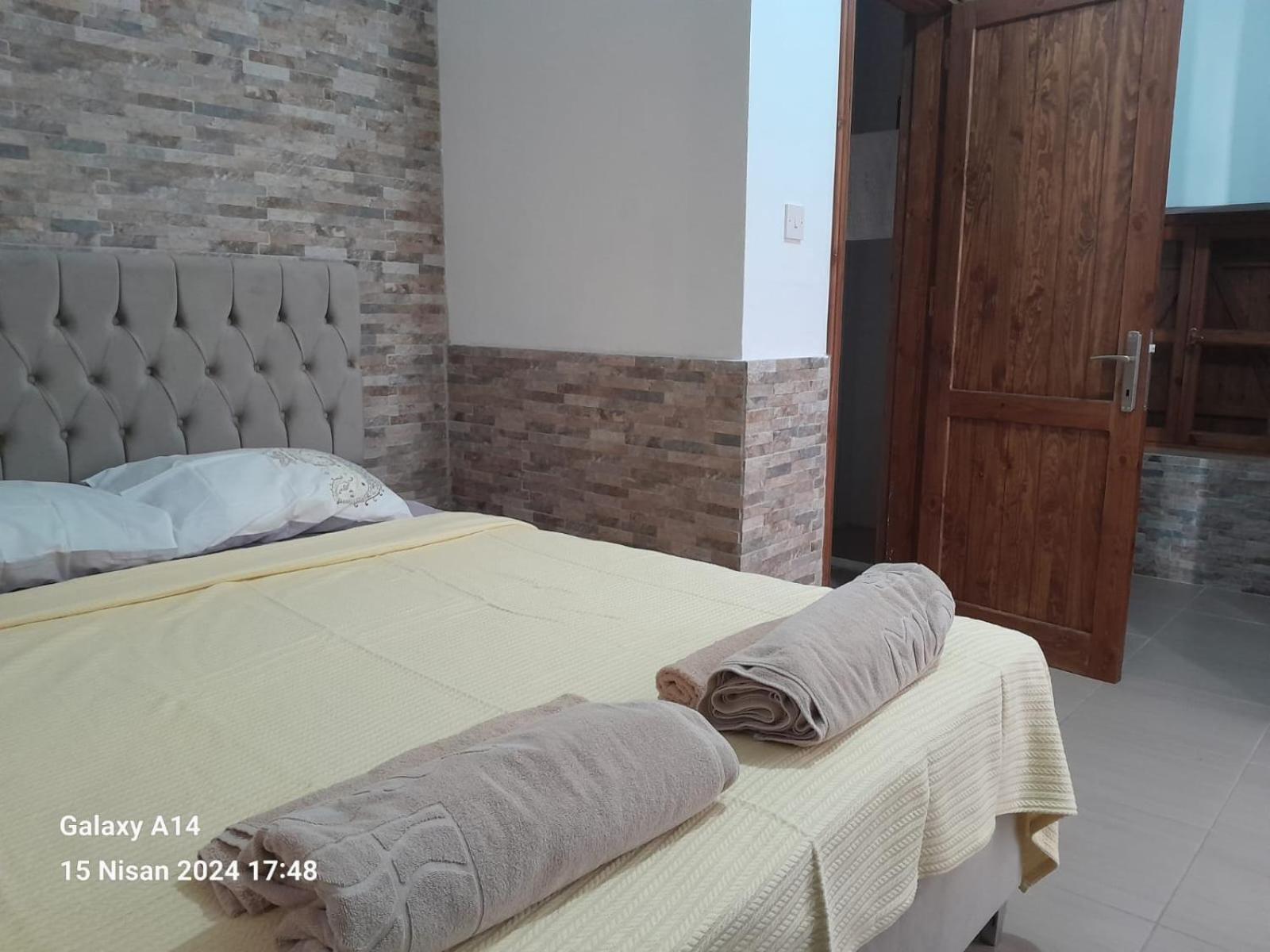 Magic Moon Guest House Famagusta  Ngoại thất bức ảnh