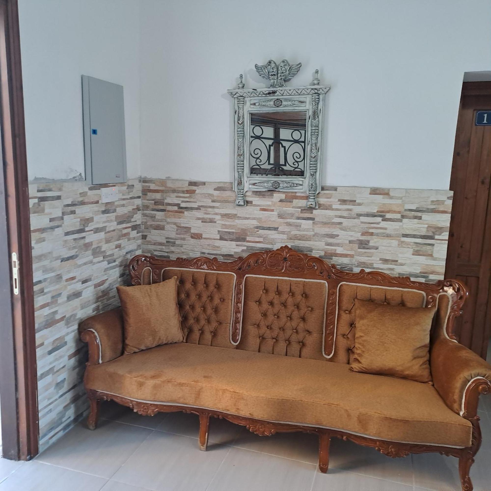 Magic Moon Guest House Famagusta  Ngoại thất bức ảnh